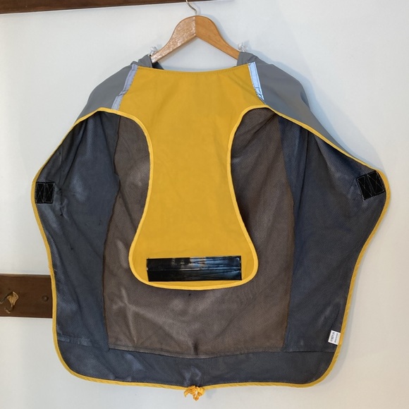 Dog hooded Rain coat L/Xl - Picture 2 of 12